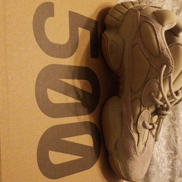 Yeezy 500 - Picture 1 of 1